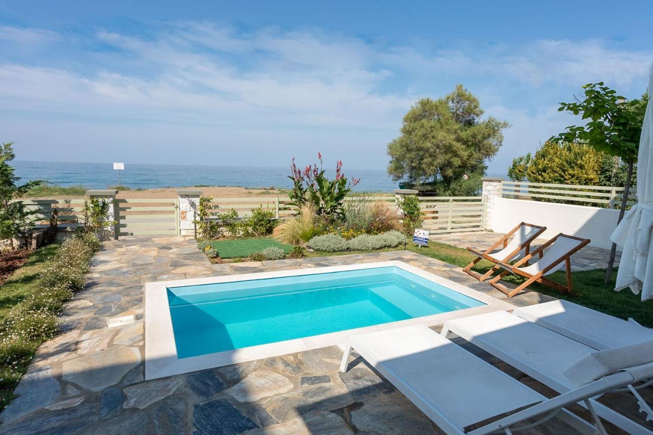 Sea And Sun Luxury Pools' Villas Horeftó Kültér fotó