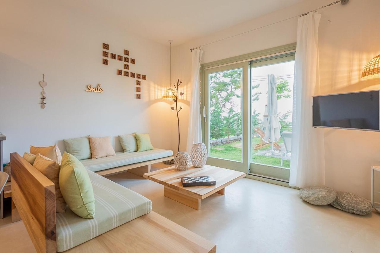 Sea And Sun Luxury Pools' Villas Horeftó Kültér fotó