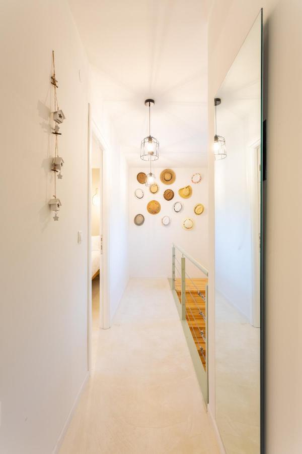 Sea And Sun Luxury Pools' Villas Horeftó Kültér fotó