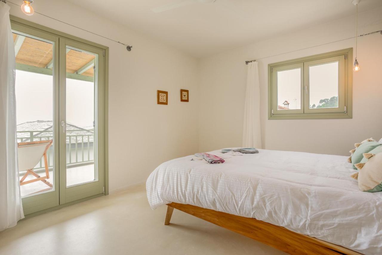 Sea And Sun Luxury Pools' Villas Horeftó Kültér fotó