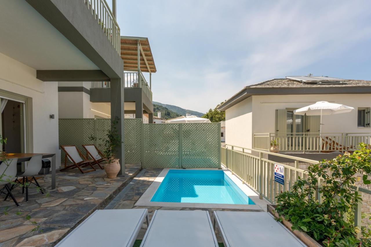 Sea And Sun Luxury Pools' Villas Horeftó Kültér fotó