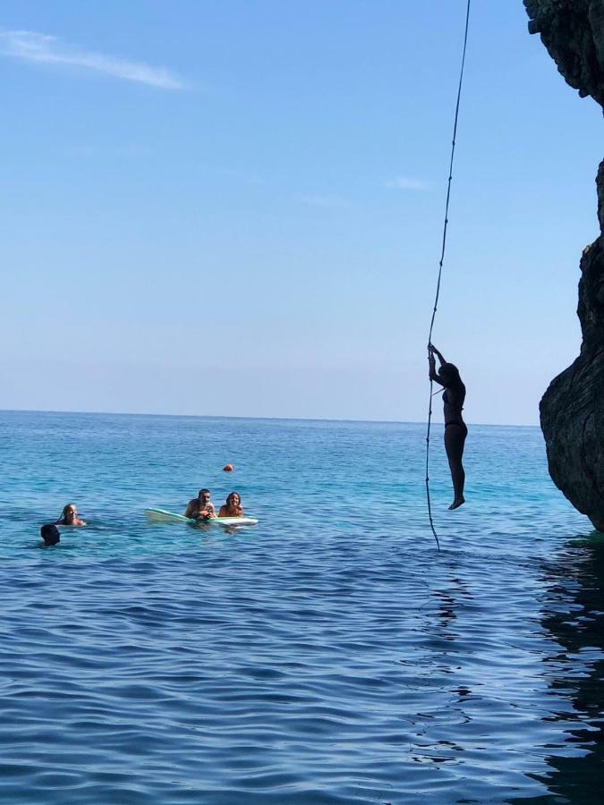 Sea And Sun Luxury Pools' Villas Horeftó Kültér fotó