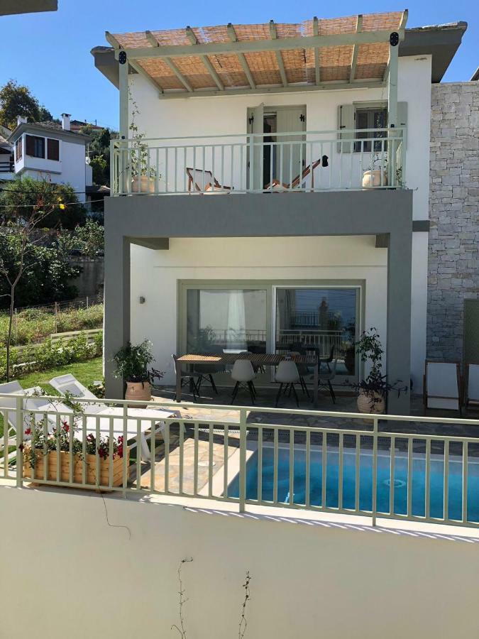Sea And Sun Luxury Pools' Villas Horeftó Kültér fotó